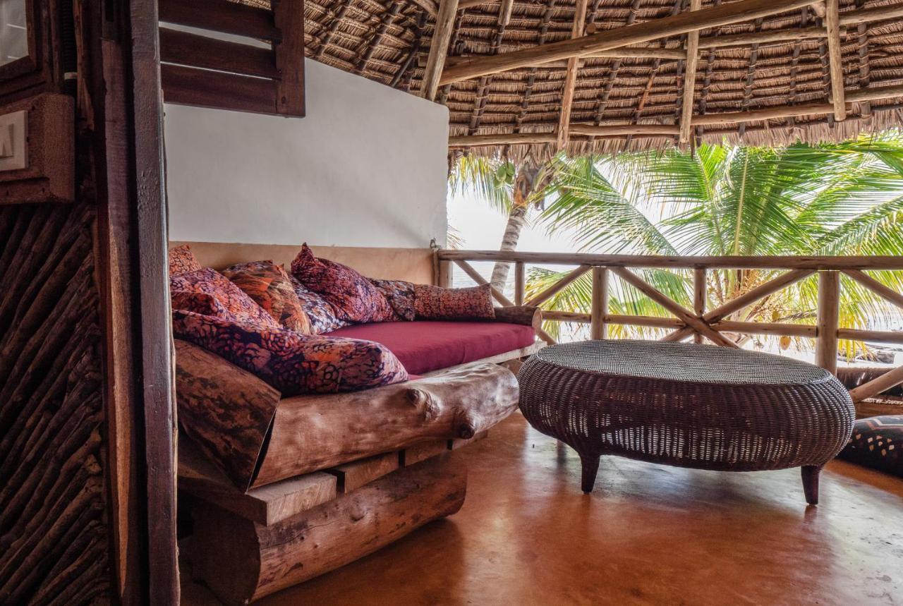 Mamamapambo Boutique Hotel Джамбиани Экстерьер фото
