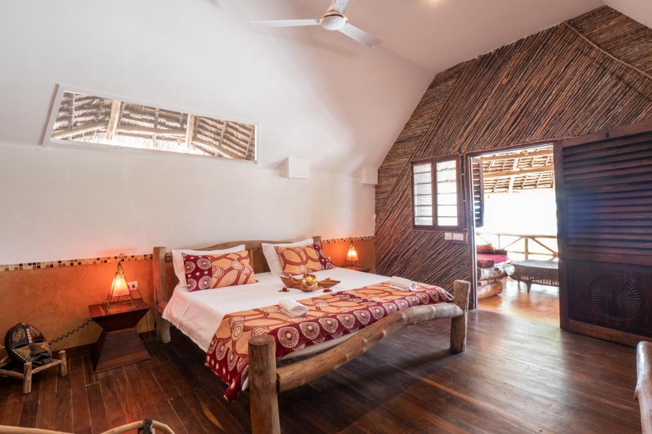 Mamamapambo Boutique Hotel Джамбиани Экстерьер фото