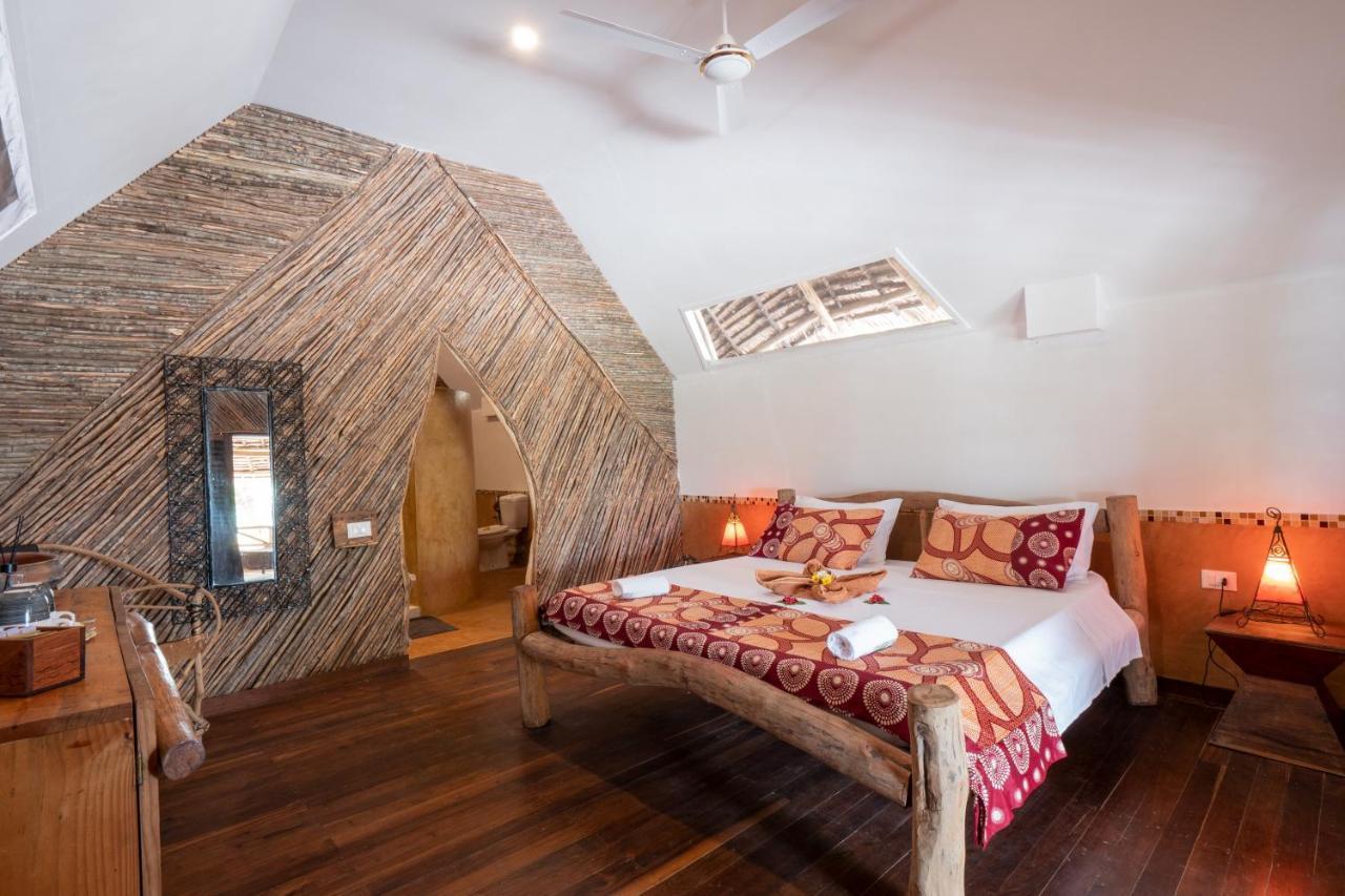 Mamamapambo Boutique Hotel Джамбиани Экстерьер фото