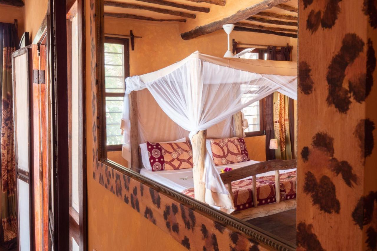Mamamapambo Boutique Hotel Джамбиани Экстерьер фото
