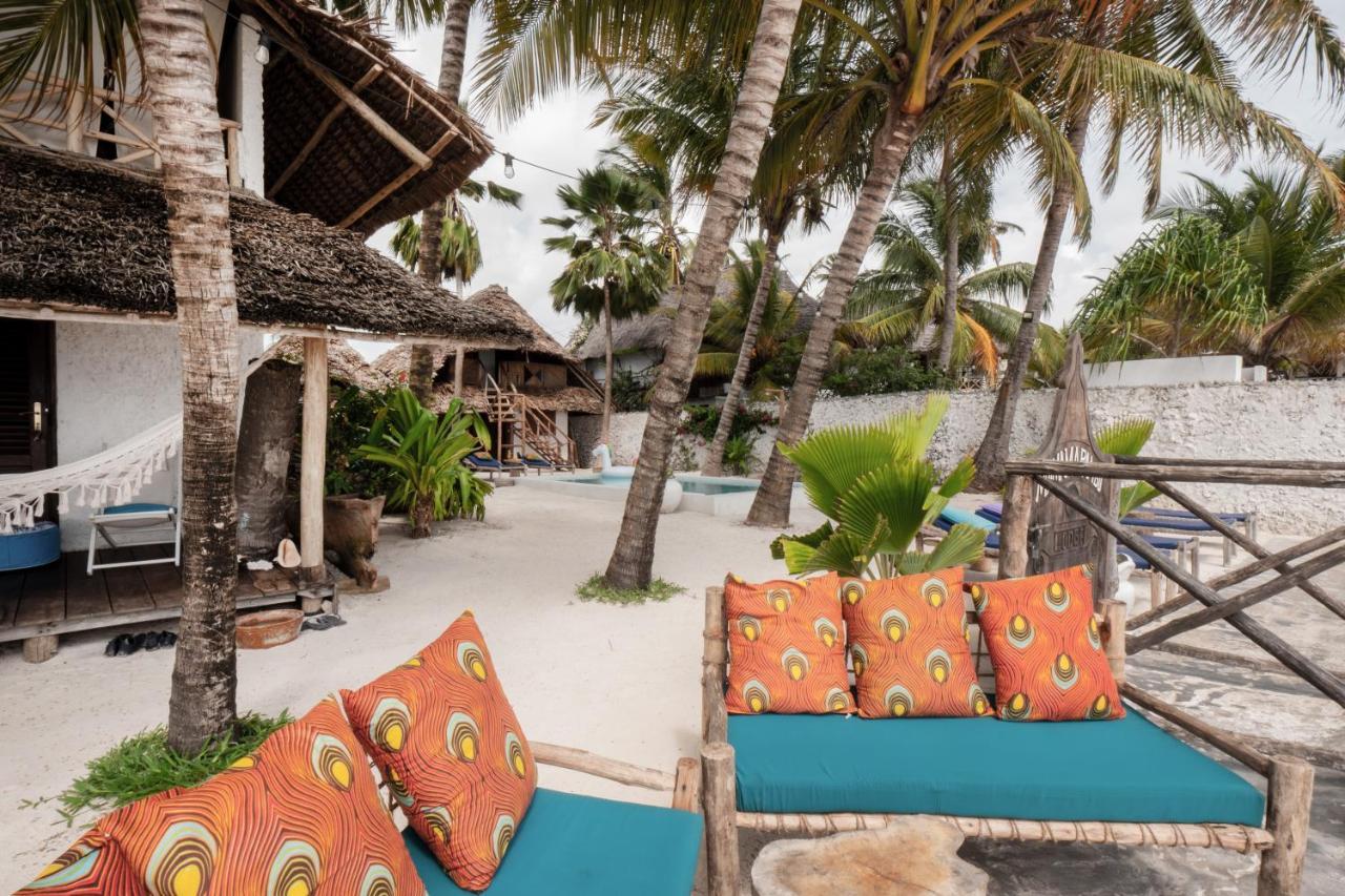 Mamamapambo Boutique Hotel Джамбиани Экстерьер фото