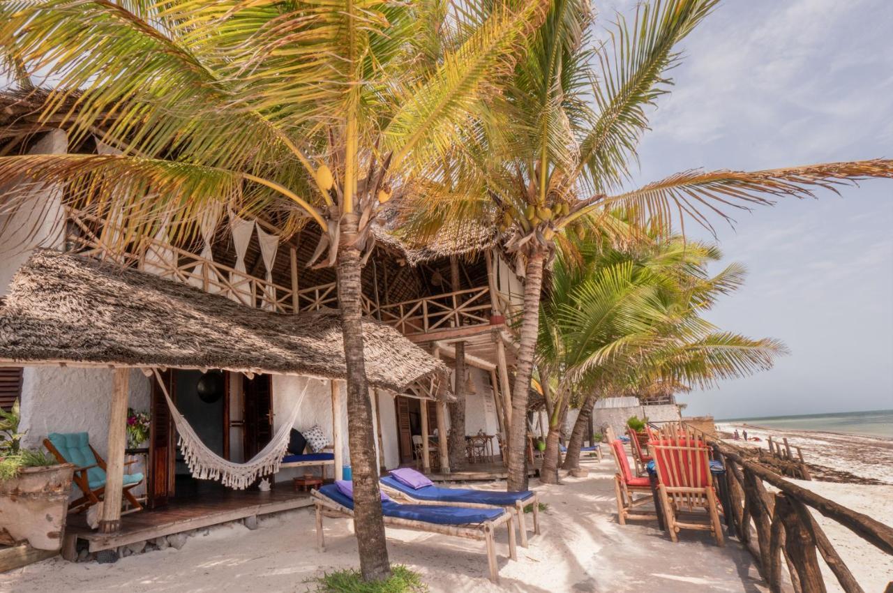 Mamamapambo Boutique Hotel Джамбиани Экстерьер фото