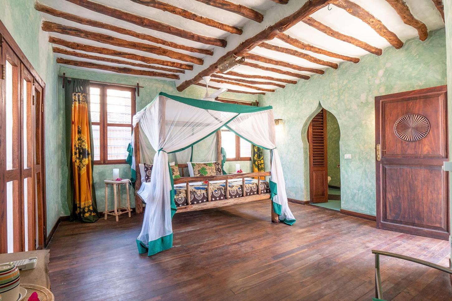Mamamapambo Boutique Hotel Джамбиани Экстерьер фото